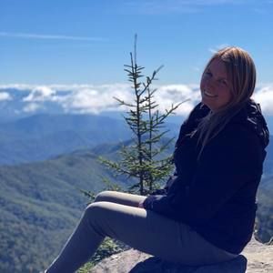 Meet your Posher, Carly